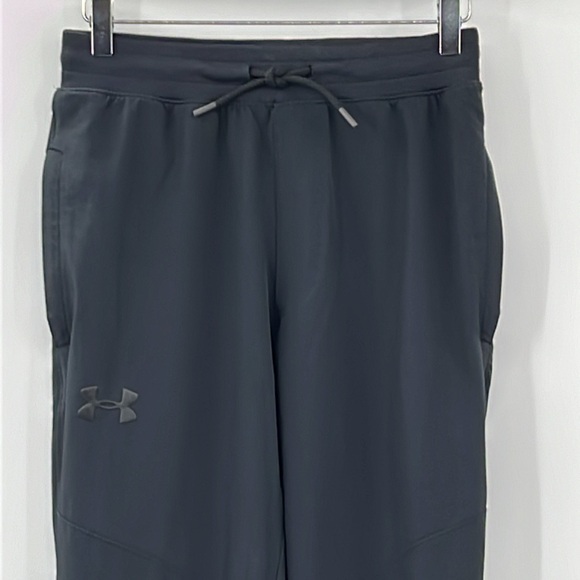 Under Armour jogger pants in black - size small - Picture 2 of 6